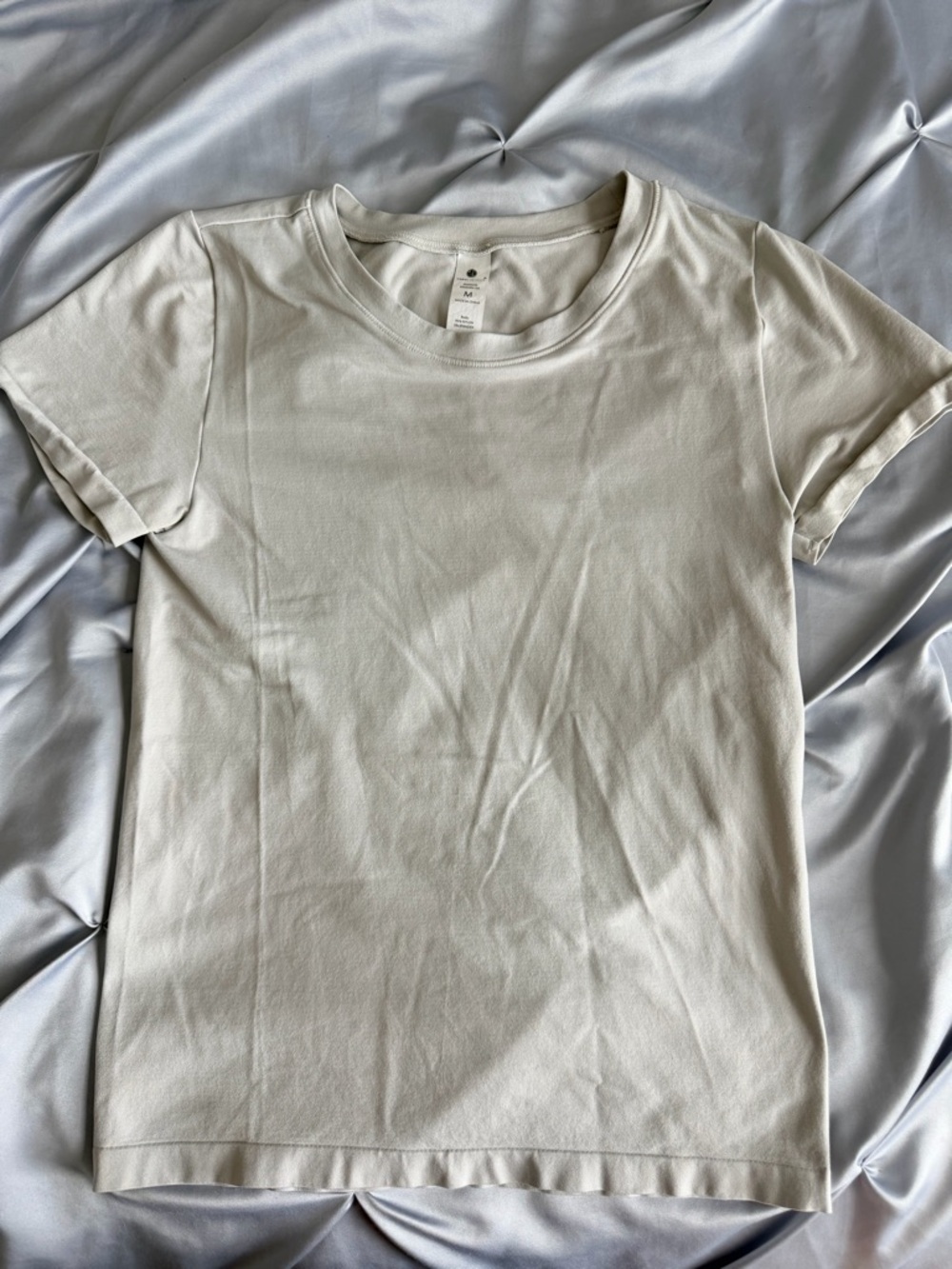 Yogalicious Women's Short Sleeve Crew Tee in Light Cream